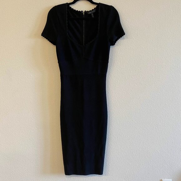 BCBG Scalloped Sweetheart Dress - Picture 4 of 6